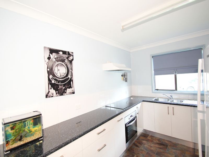 77 Wyong Road, Berkeley Vale NSW 2261