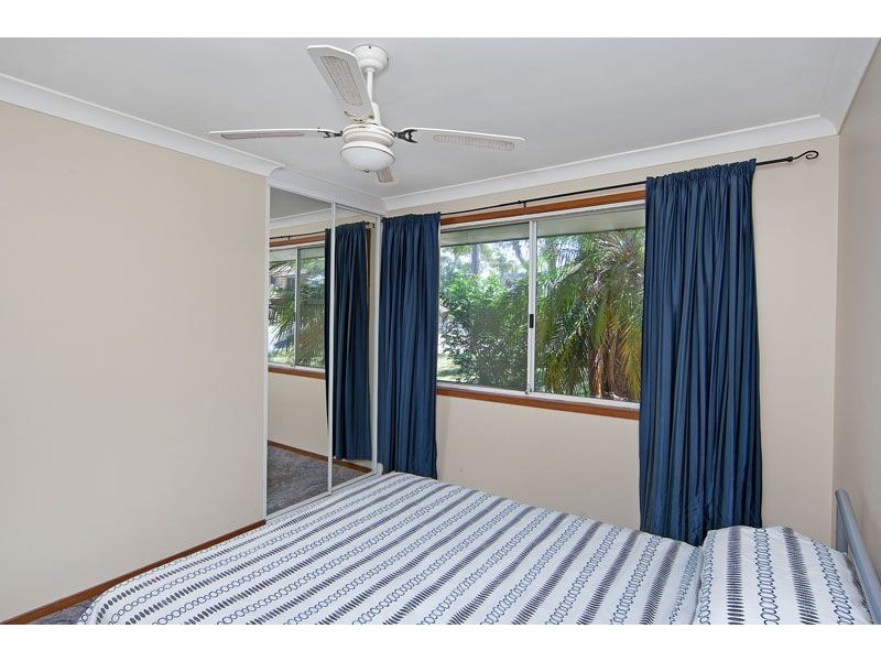 10 Belshaw Place, Bateau Bay NSW 2261