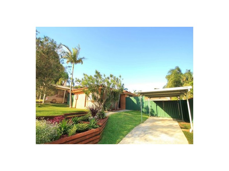 2 Pamela Close, Bateau Bay NSW 2261