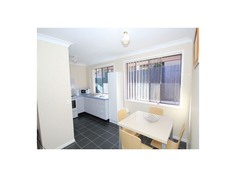 2 Pamela Close, Bateau Bay NSW 2261