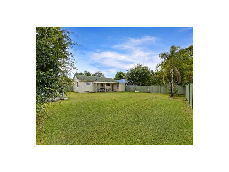 30 Yimbala Street, Killarney Vale NSW 2261