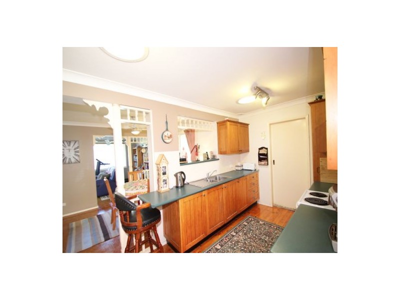 2 Buckingham Road, Berkeley Vale NSW 2261