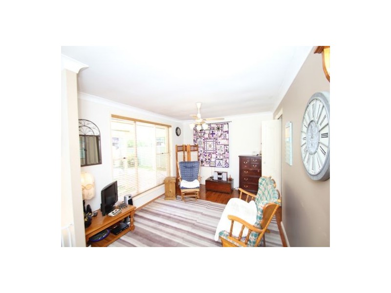 2 Buckingham Road, Berkeley Vale NSW 2261