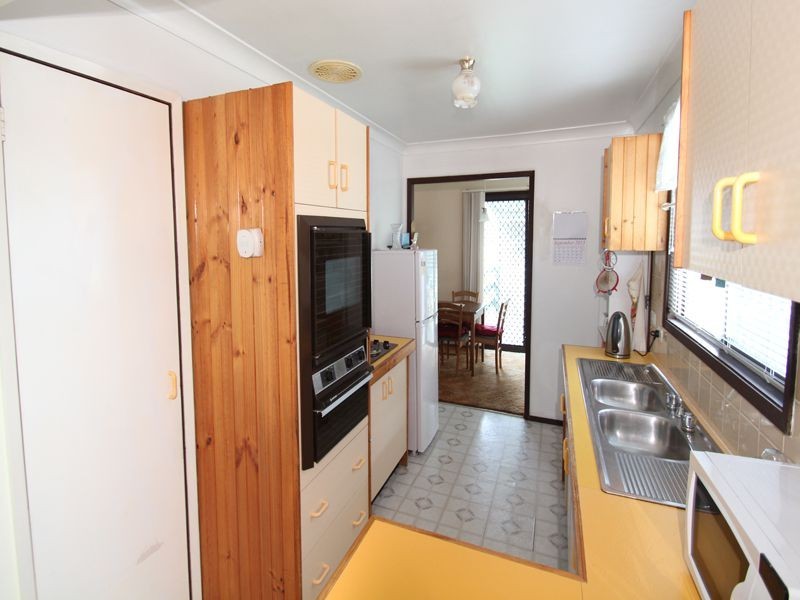 6 Farrar Road, Killarney Vale NSW 2261