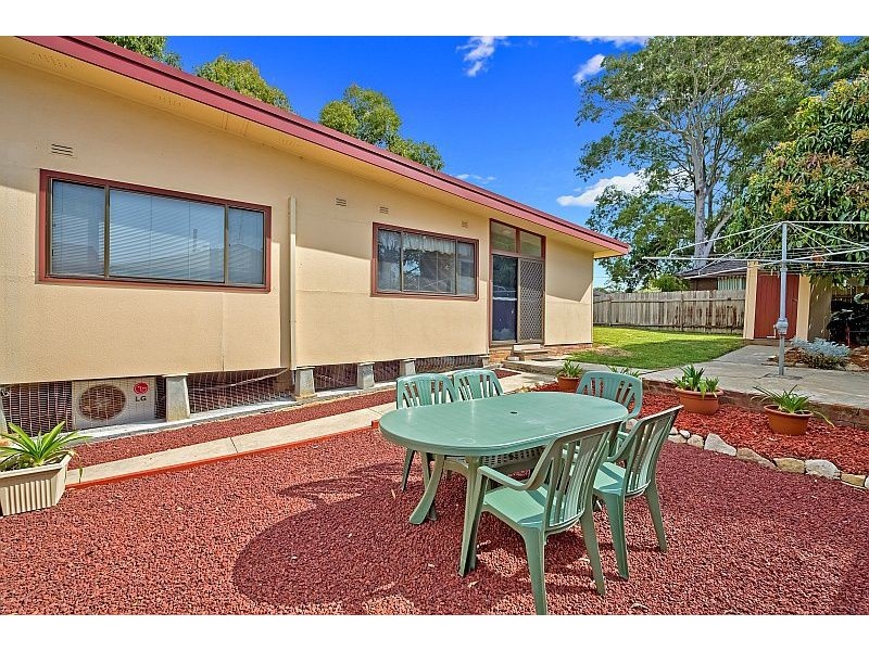 230 Lakedge Avenue, Berkeley Vale NSW 2261