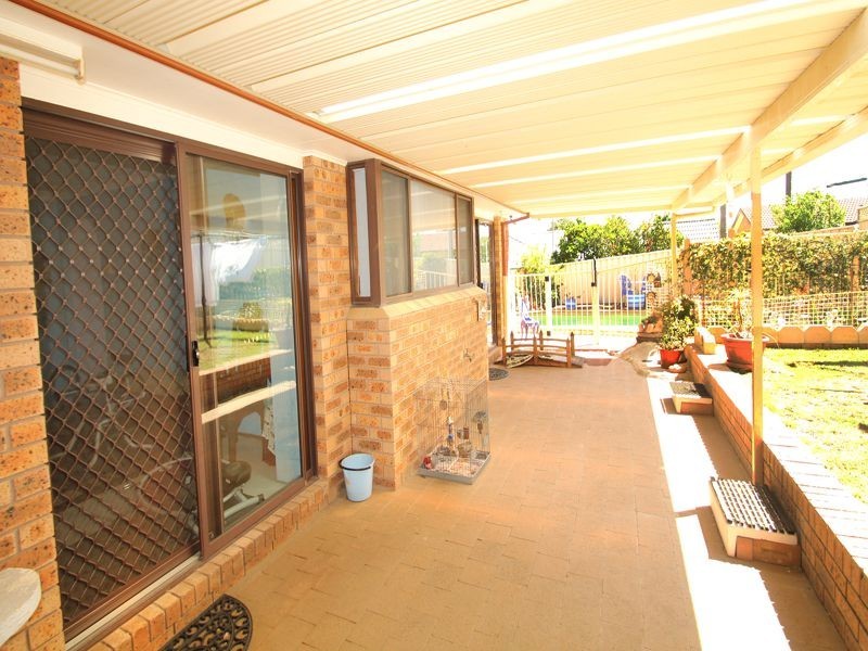 149 Cresthaven Avenue, Bateau Bay NSW 2261