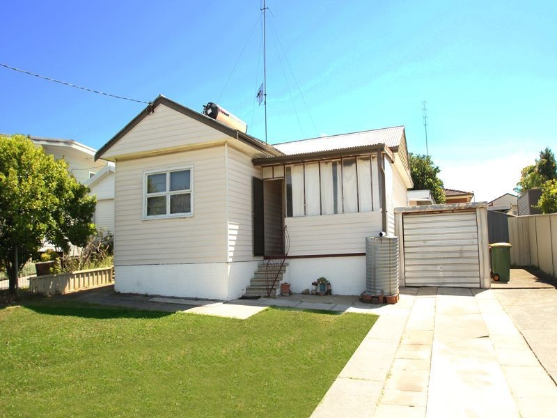 21 Brooke Avenue, Killarney Vale NSW 2261
