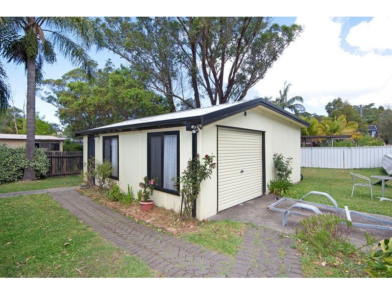 96 Platypus Road, Berkeley Vale NSW 2261