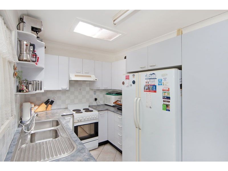 96 Platypus Road, Berkeley Vale NSW 2261