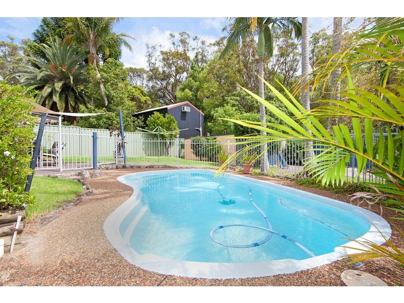 95 Albatross Road, Berkeley Vale NSW 2261