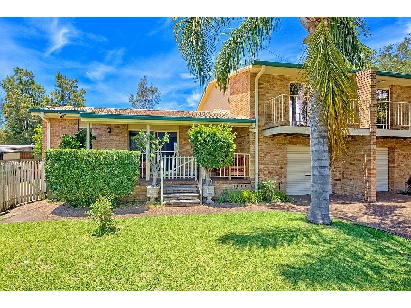 1/8 Benalla Cl, Killarney Vale NSW 2261