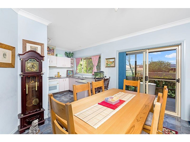 1/8 Benalla Cl, Killarney Vale NSW 2261
