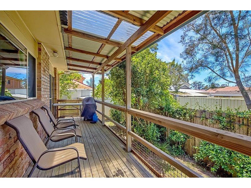 1/8 Benalla Cl, Killarney Vale NSW 2261