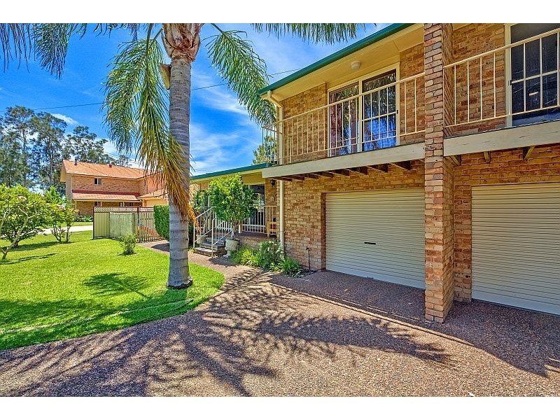 1/8 Benalla Cl, Killarney Vale NSW 2261