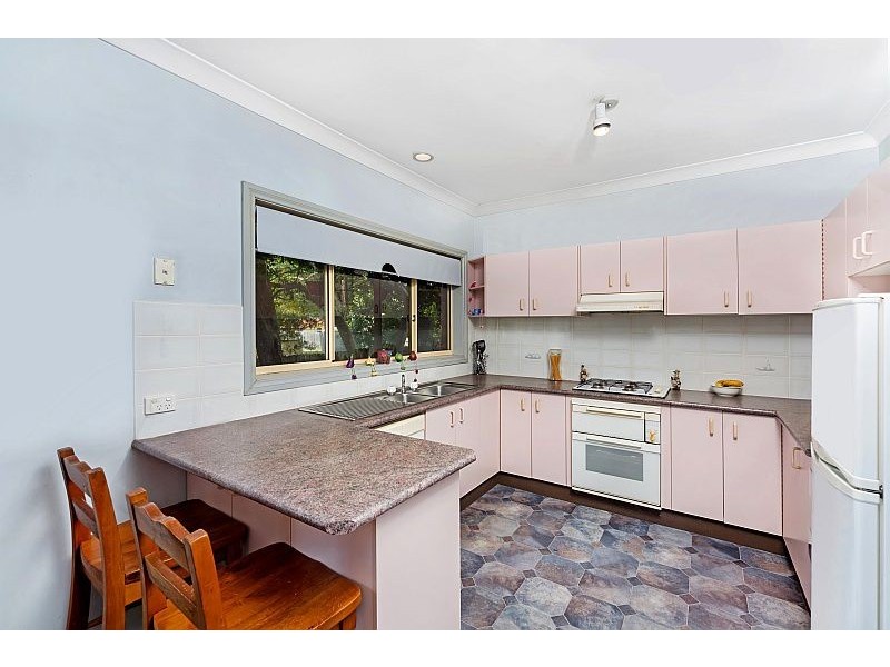 1/8 Benalla Cl, Killarney Vale NSW 2261