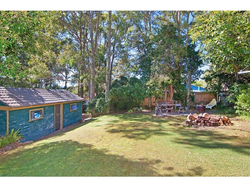 8 Shannon Parade, Berkeley Vale NSW 2261