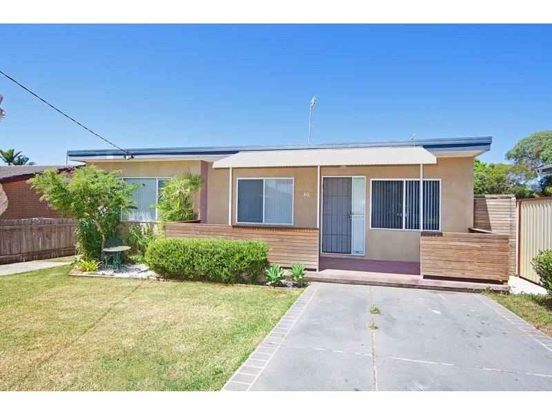 40 Dampier Blvd, Killarney Vale NSW 2261