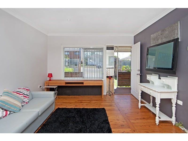 40 Dampier Blvd, Killarney Vale NSW 2261