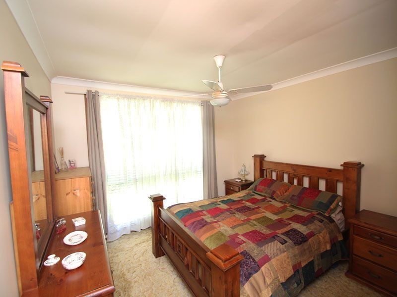 77 Brooke Avenue, Killarney Vale NSW 2261