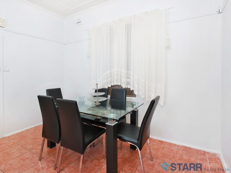 25 Cumberland Rd, Auburn NSW 2144