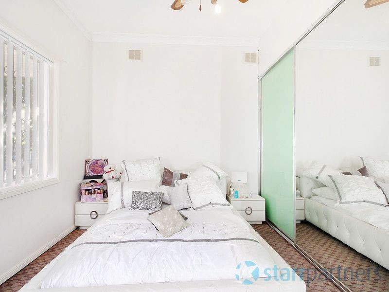 76 Cumberland Rd, Auburn NSW 2144