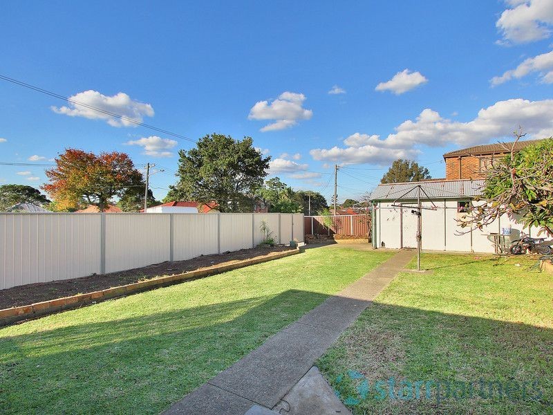 76 Cumberland Rd, Auburn NSW 2144