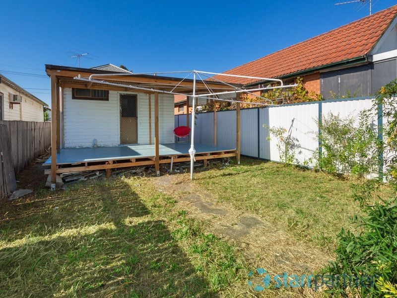 18 Yillowra St, Auburn NSW 2144