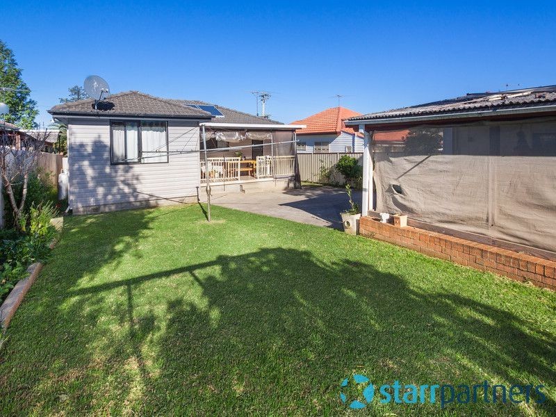 13 Robertson Street, Guildford West NSW 2161