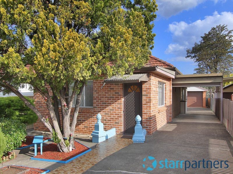 4 Rossiter St, Granville NSW 2142