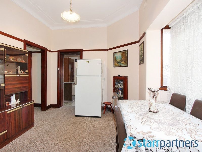 4 Rossiter St, Granville NSW 2142