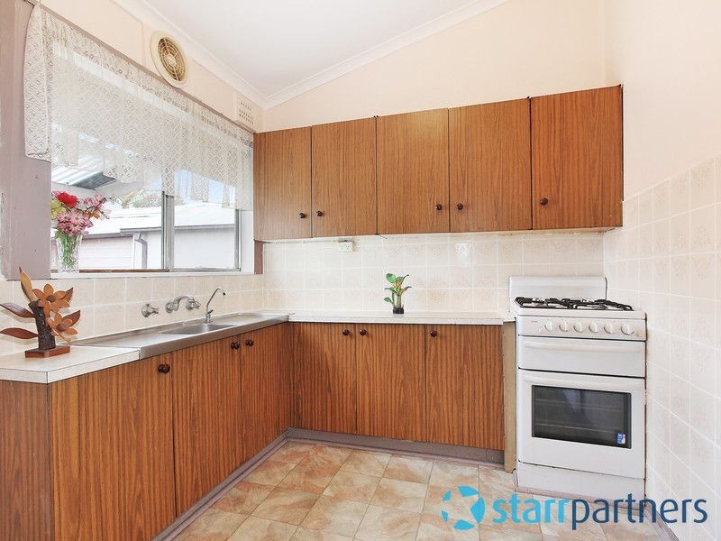 4 Rossiter St, Granville NSW 2142