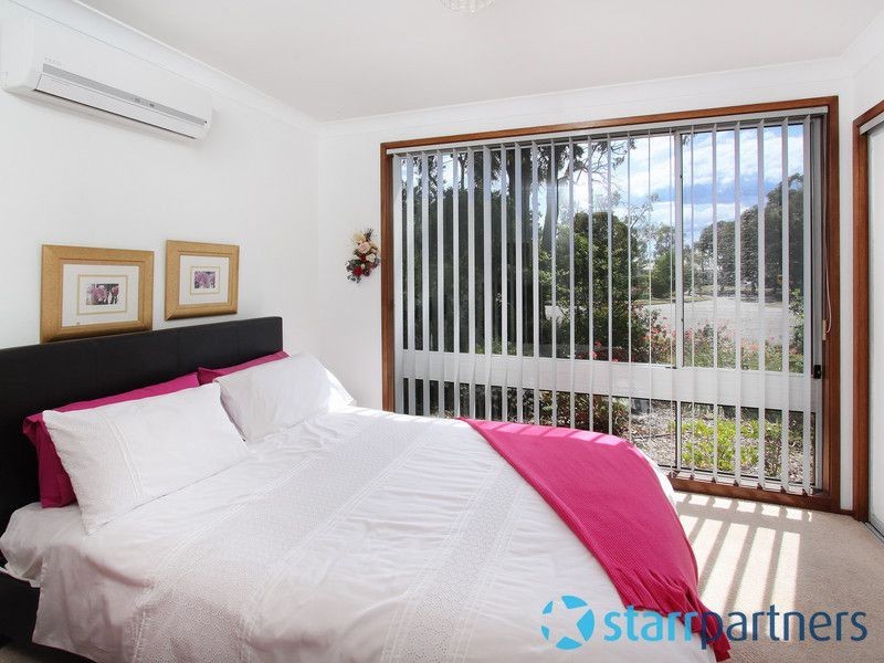 1 Ledbury Place, Chipping Norton NSW 2170