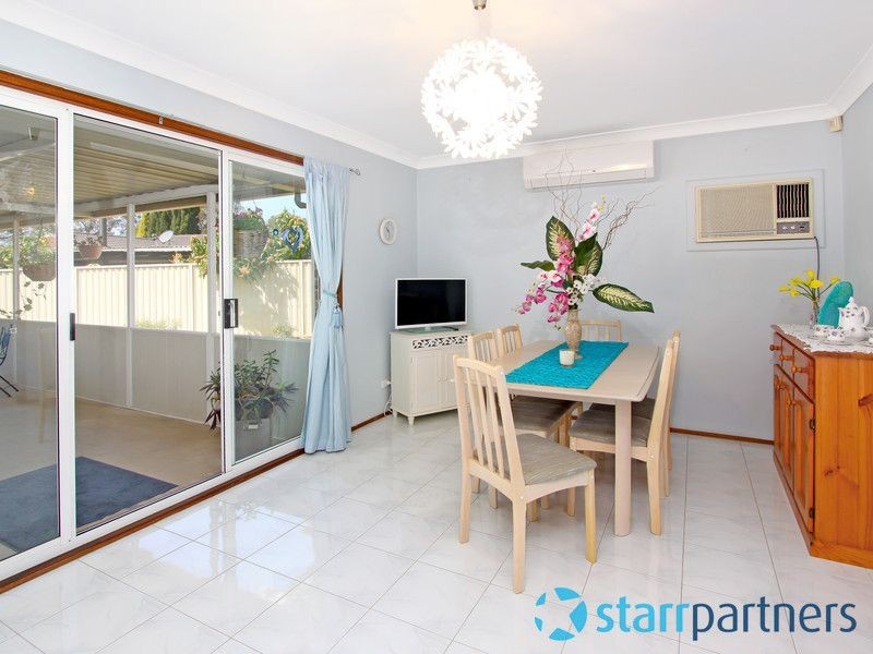 1 Ledbury Place, Chipping Norton NSW 2170