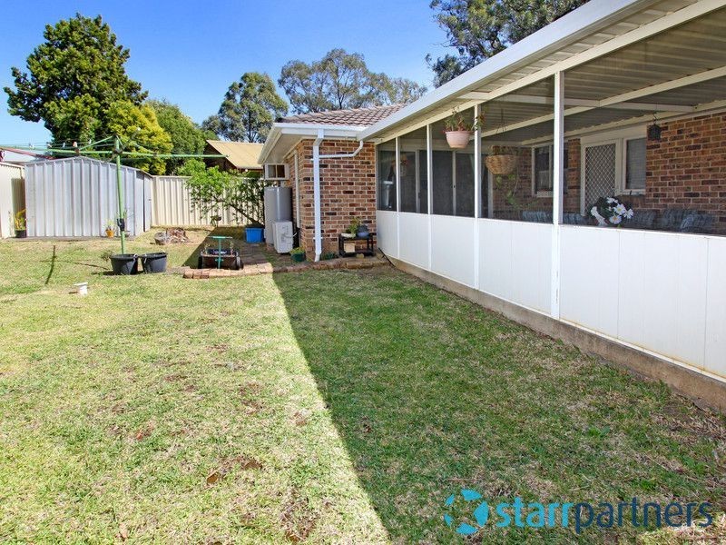 1 Ledbury Place, Chipping Norton NSW 2170
