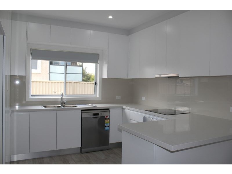 109 Warwick Rd, Merrylands NSW 2160