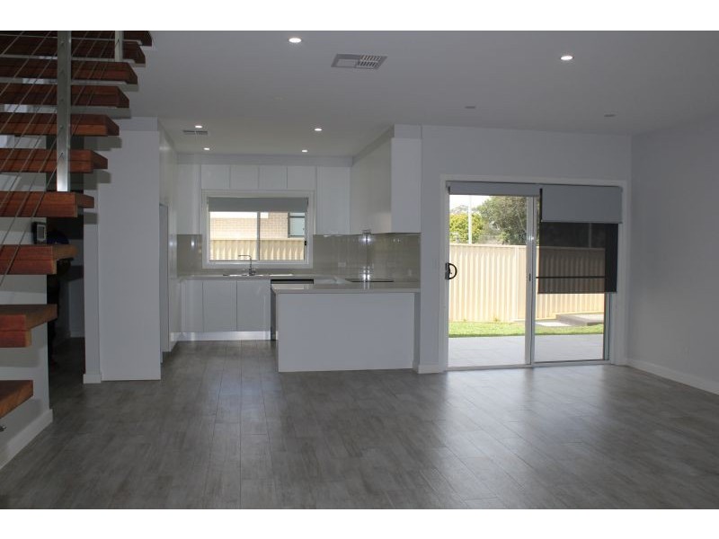 109 Warwick Rd, Merrylands NSW 2160