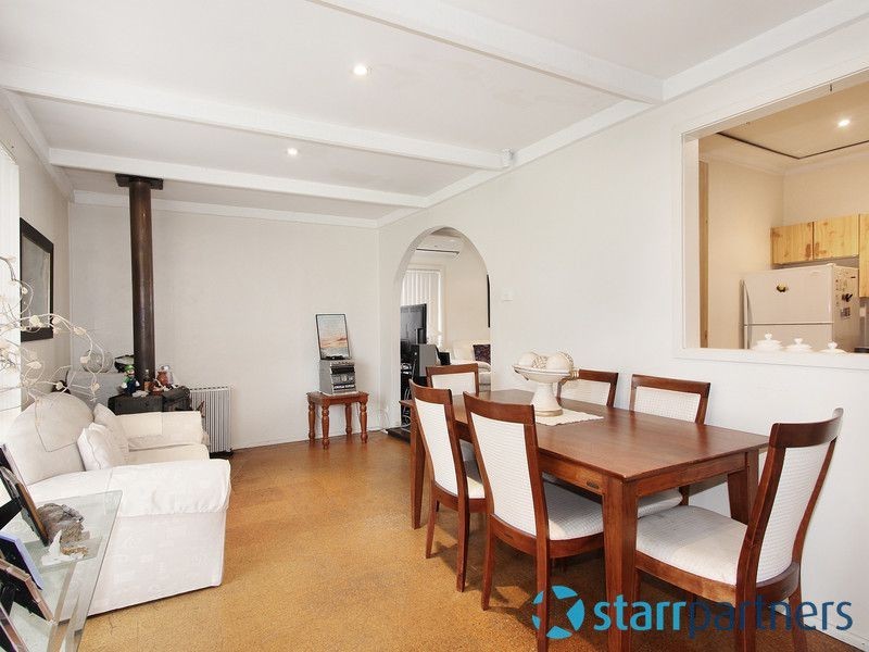 8 Serpentine Street, Merrylands NSW 2160