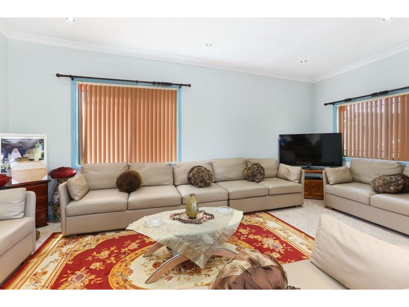 7 Hampstead Road, Auburn NSW 2144