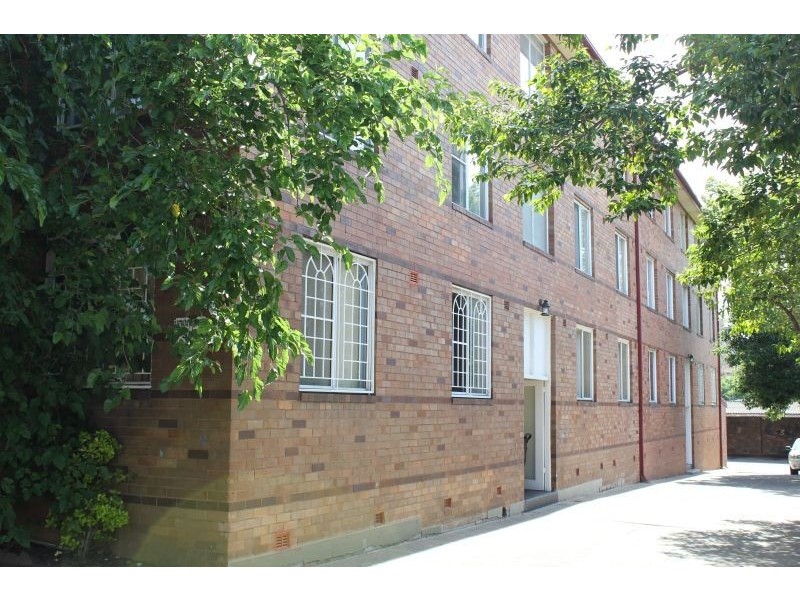 2/14 Station Road, Auburn NSW 2144