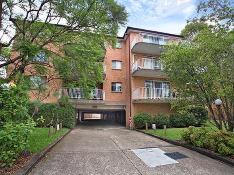 15/37 Memorial Ave, Merrylands NSW 2160