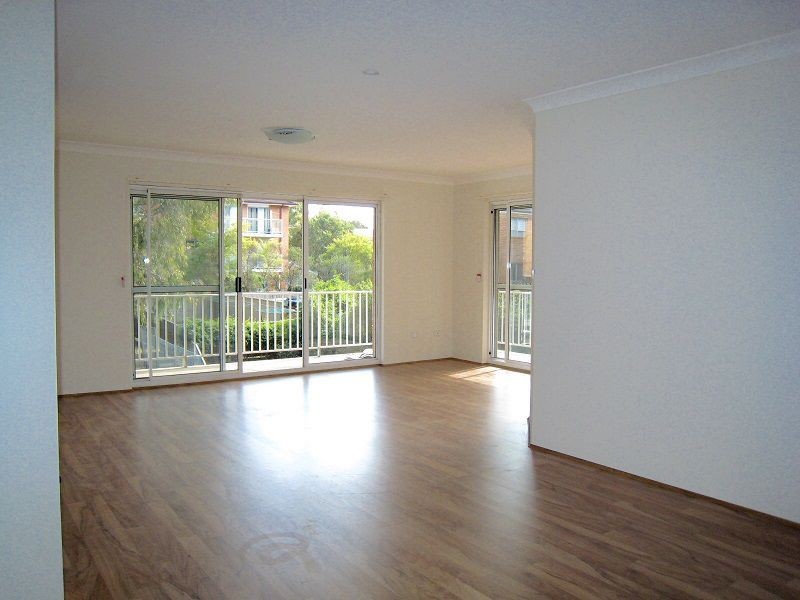 15/37 Memorial Ave, Merrylands NSW 2160