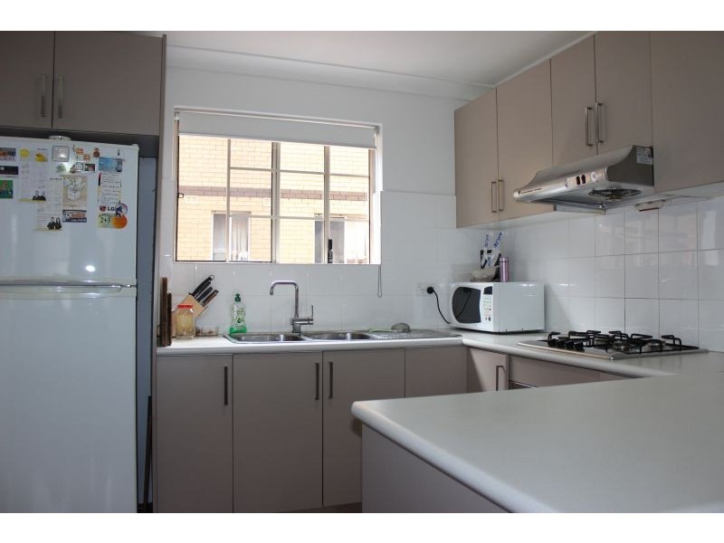 2/8 Dartbrook Rd, Auburn NSW 2144