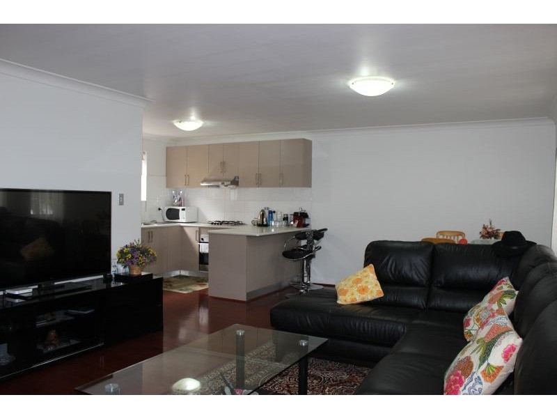 2/8 Dartbrook Rd, Auburn NSW 2144