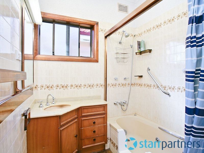 5 Banksia Street, Granville NSW 2142