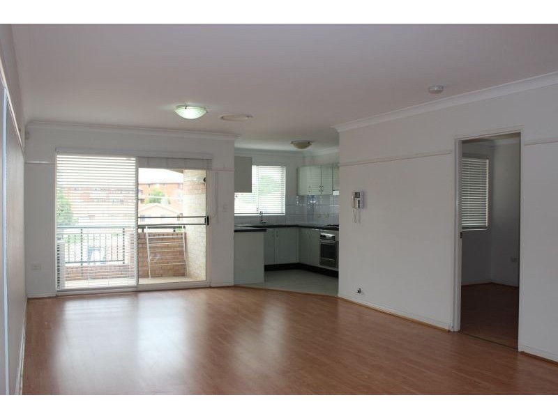 7/21-27 Amy Street, Regents Park NSW 2143