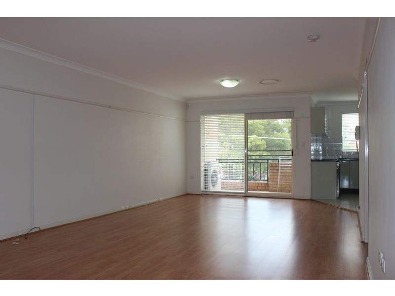 7/21-27 Amy Street, Regents Park NSW 2143