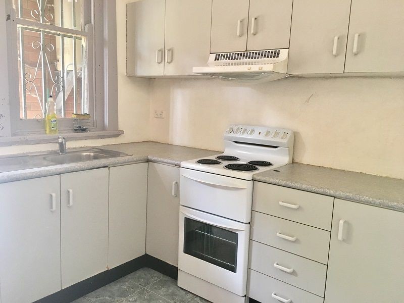 20B Amy St, Regents Park NSW 2143