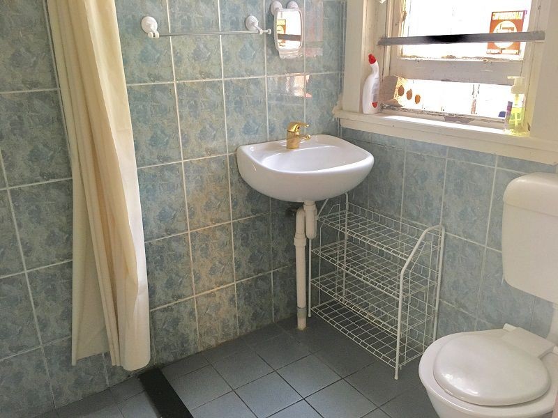 20B Amy St, Regents Park NSW 2143