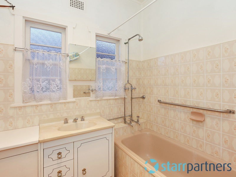 37 Leura Rd, Auburn NSW 2144