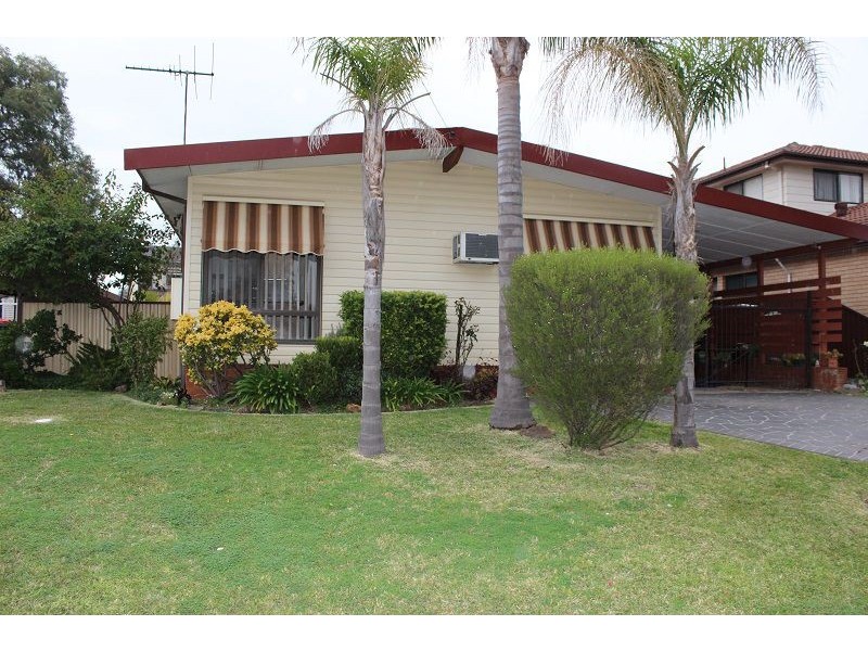 8 Cumberland Road, Greystanes NSW 2145